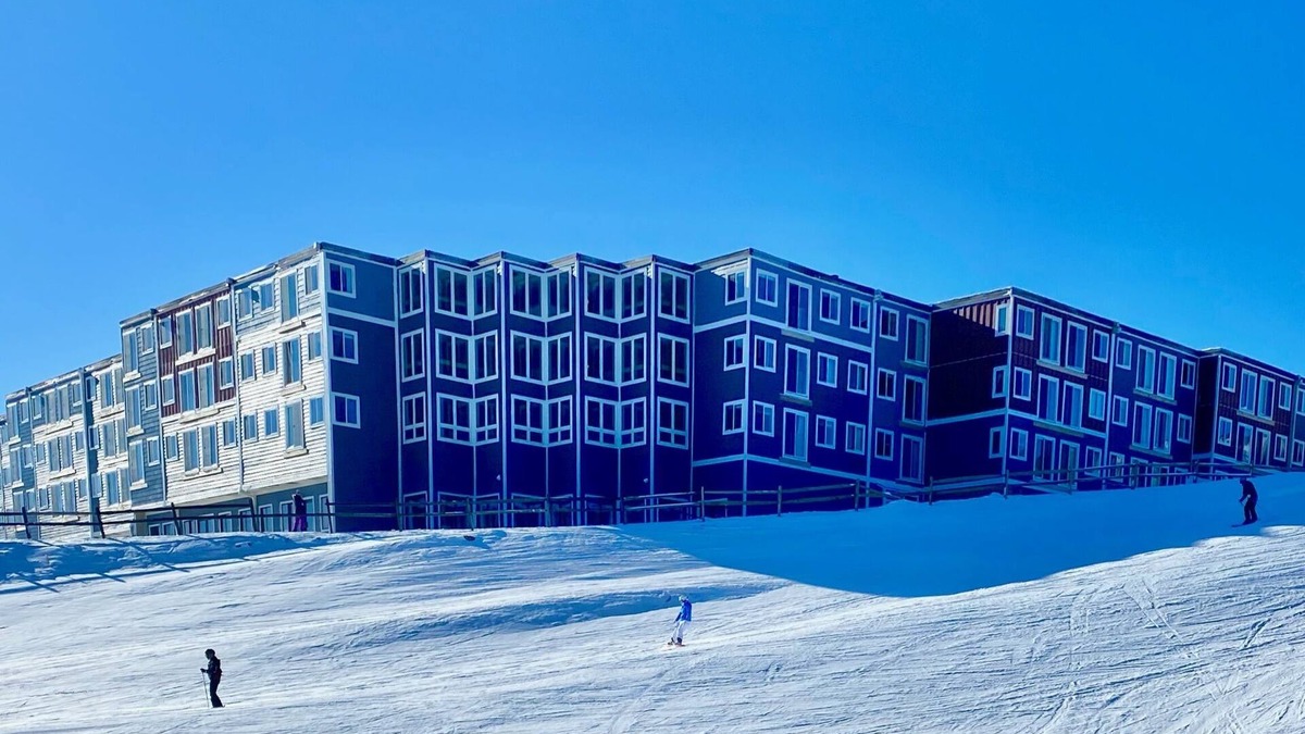 Snowshoe Condo | Save $, 2-BR Mtn Lodge, Village Central, King Bed, 1st floor, Ski in/out, A/C