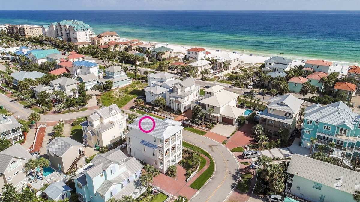 Crystal Shores House | Save 5Kings*HeatedPool*Elevator*BchGear*