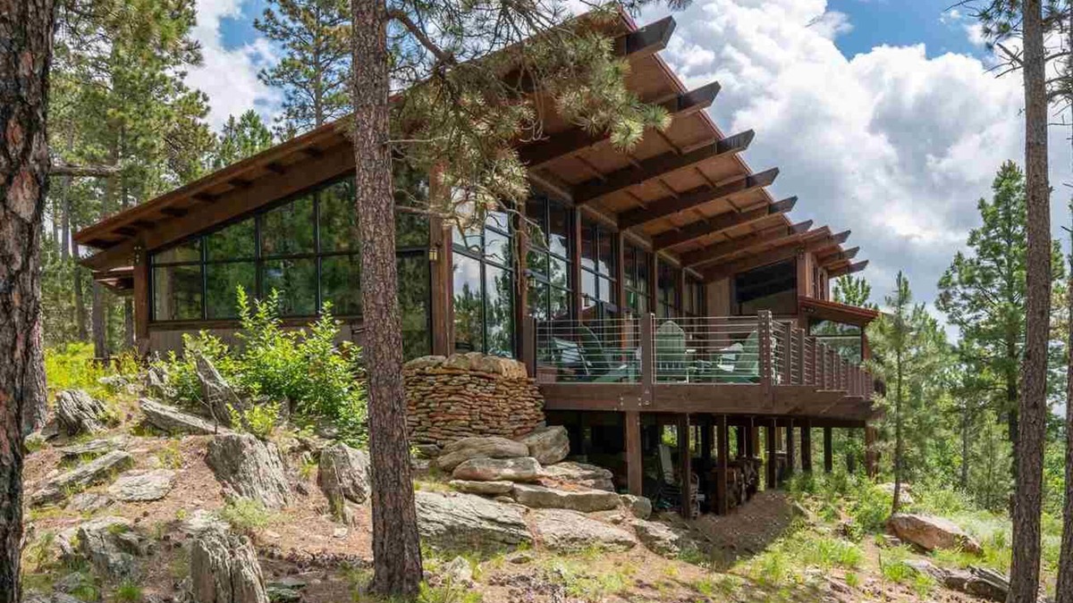 Hermosa House | Savor tranquility with Mt. Rushmore views and nearby Custer State Park.