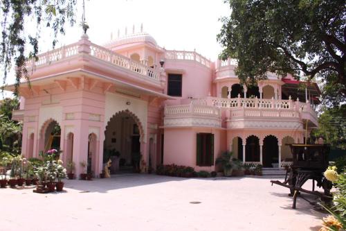 Jalandhar Bed & Breakfast | Savrupson Heritage Home