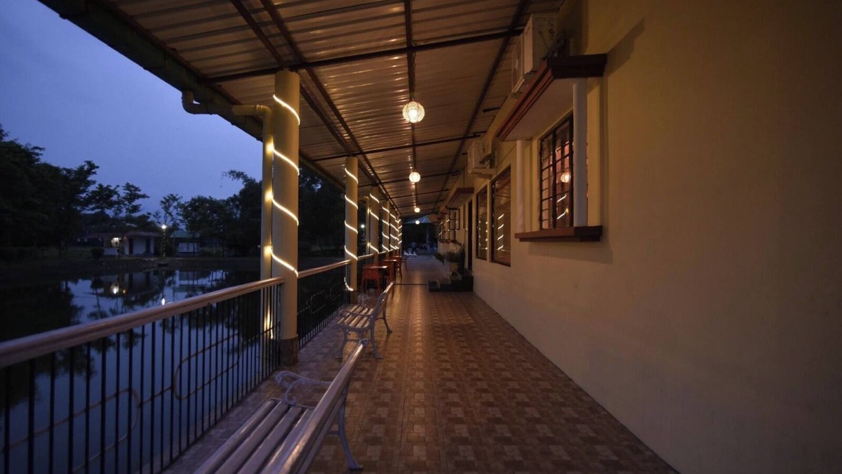 Jalpaiguri Hotel | Sawasstika Eco Park Resort