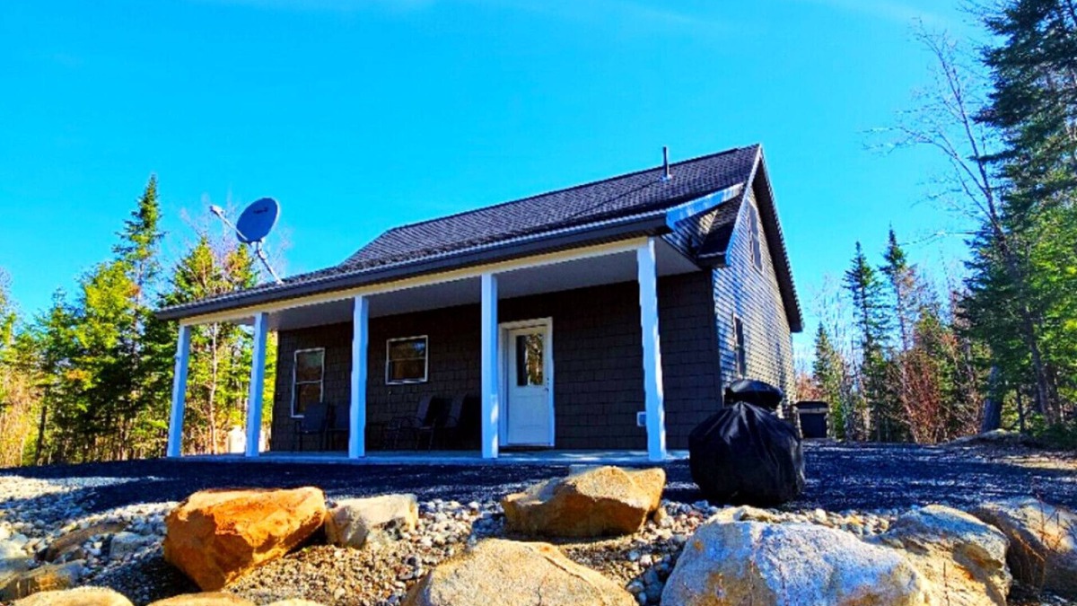 Greenville Cabin | Scammon Ridge Cabin - Secluded - Pet friendly