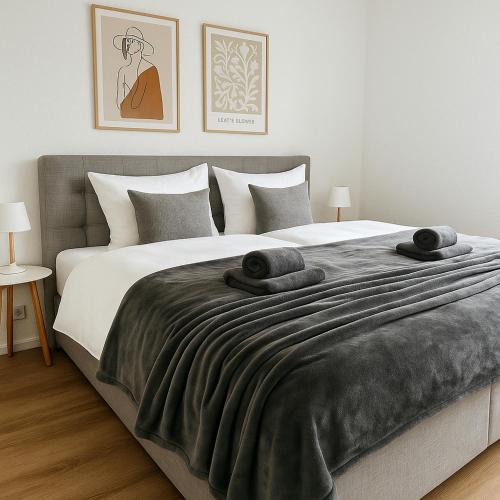 Buderich Apartment | Scandi Flat Düsseldorf Airport & Messe