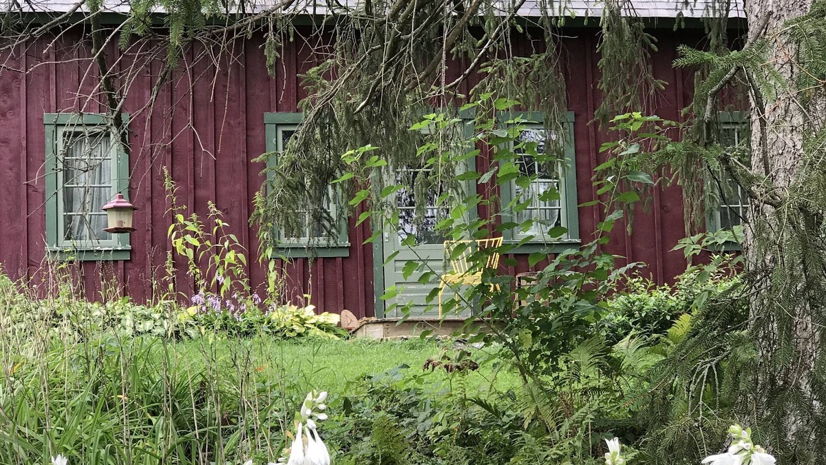 Decorah Cottage | Scandinavian Timber-frame Cottage with Hiking Trails in Decorah