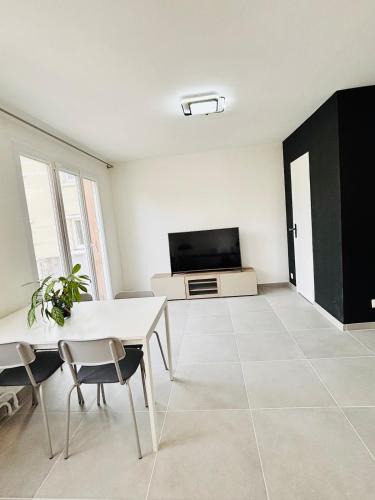 Sceaux Apartment | Sceaux apartment 11 km from Louvre Museum