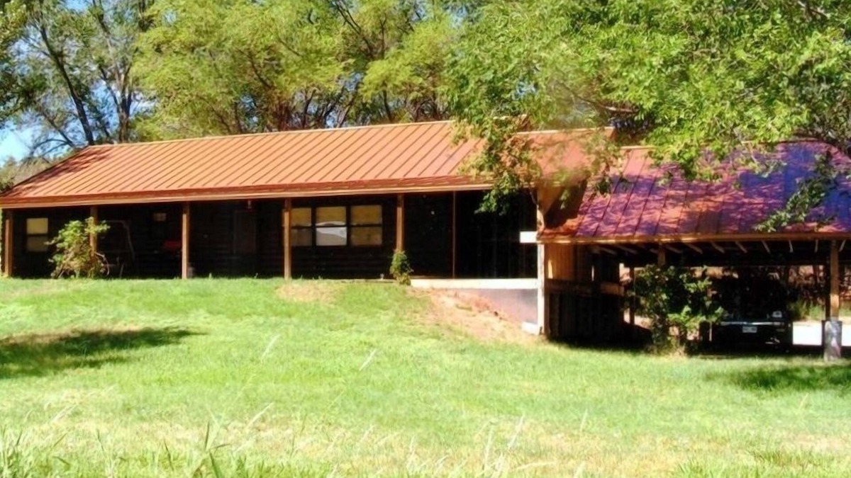 Cortez Cabin | SCENIC CABIN 35Ac Peace&Quiet Creek Pets Hiking 35min-MesaVerde, 5min-SandCanyon