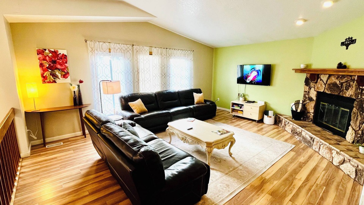 Eagle River House | Scenic, cheery, and bright Eagle River home base to adventure.