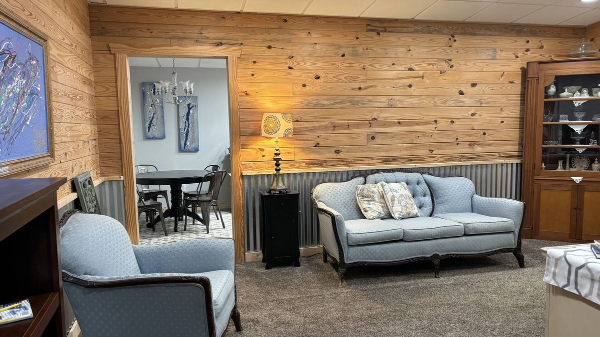 Amelia Court House Apartment | Scenic Countryside Condo