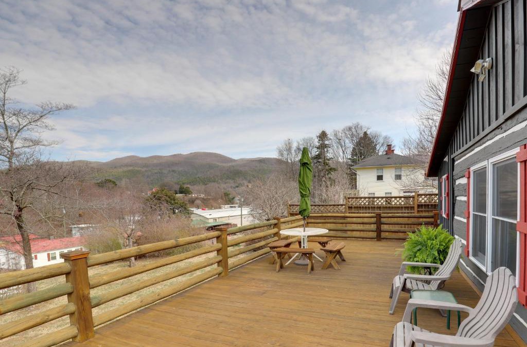 Hot Springs Apartment | Scenic Hot Springs Retreat Near Appalachian Trail!