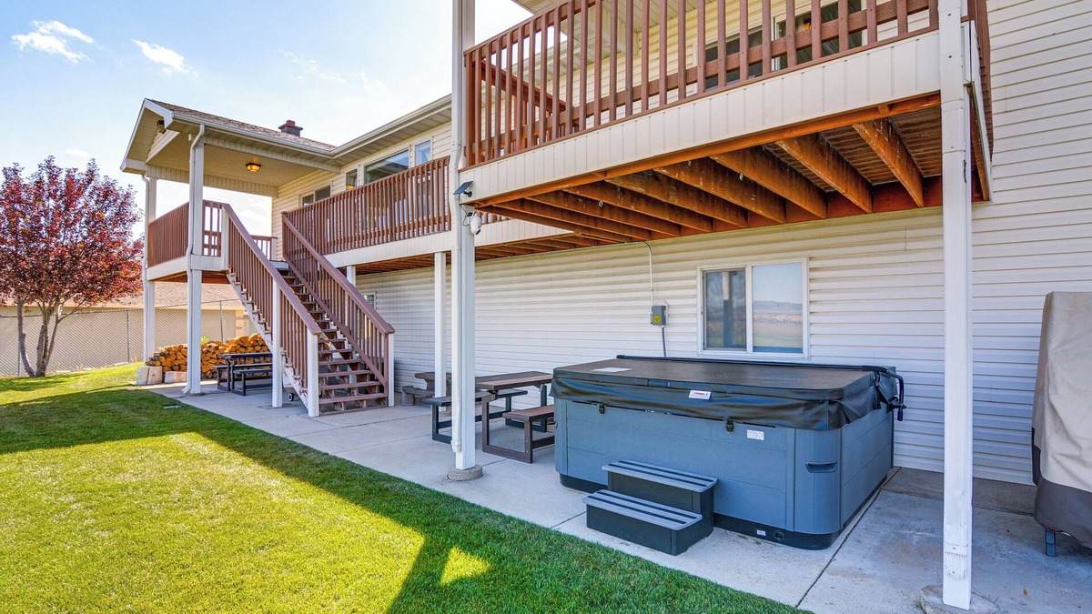 Bryce Canyon House | Scenic Large-Group Retreat, 1 Mi to Bryce Canyon!