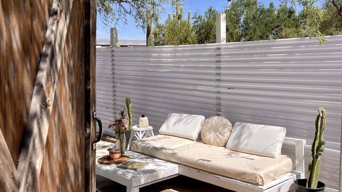 Picture Rocks House | ✷ Scenic Location ✷ Pet-Friendly ✷ Low Fees ✷ Huge Outdoor Living Space ✷ n