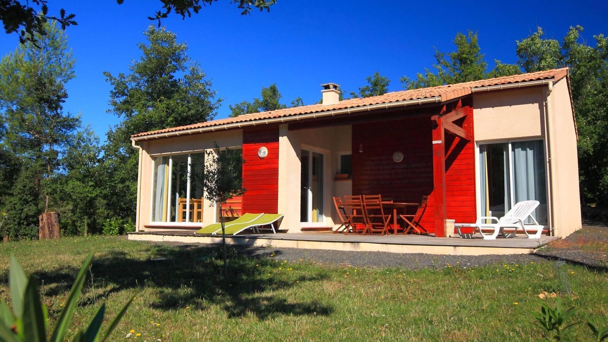Quillan House | Scenic Retreat w/Terrace
