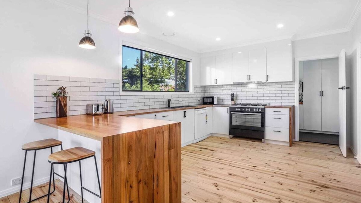 Highton House | Scenic Stay I Short or Long Term