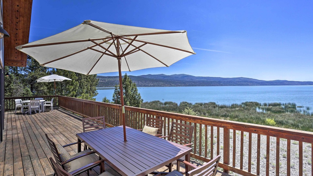 Susanville Cabin | Scenic Susanville Cabin w/Deck on Eagle Lake