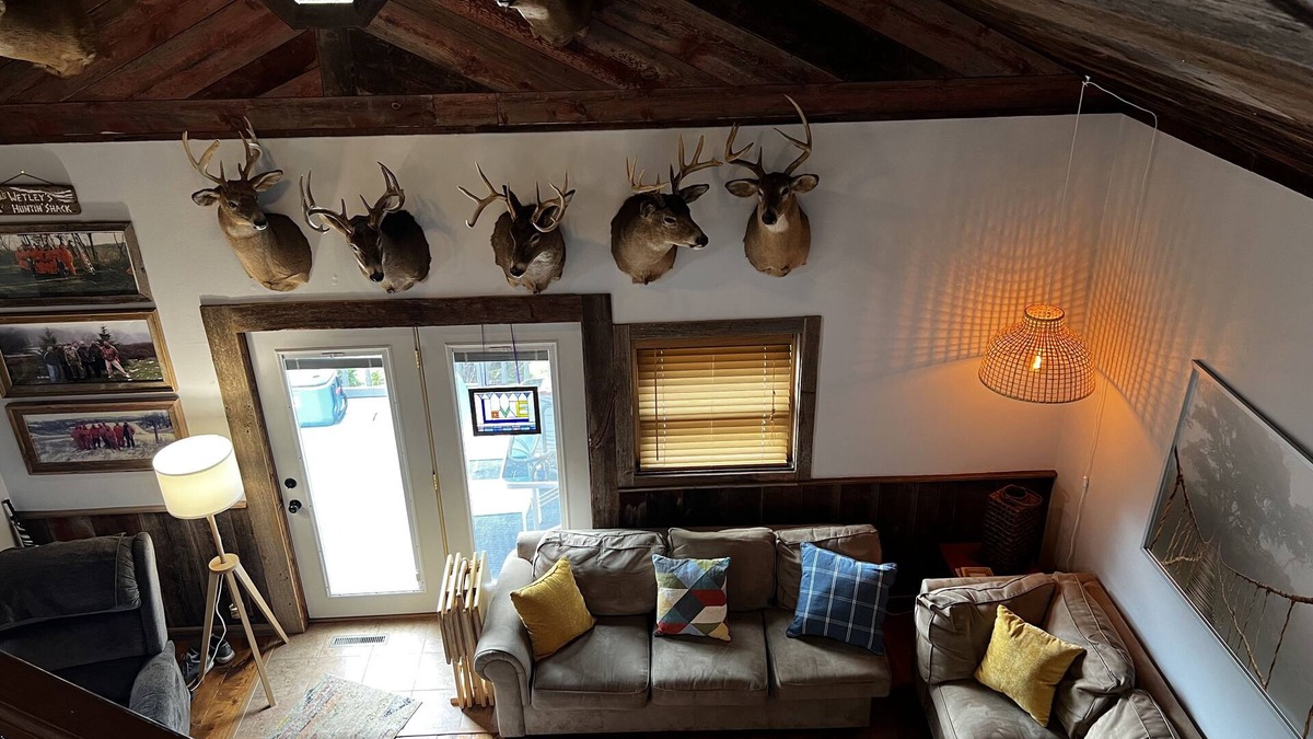 Elroy House | Scenic views on 20 acres! The Family Cabin awaits. Sleeps 10