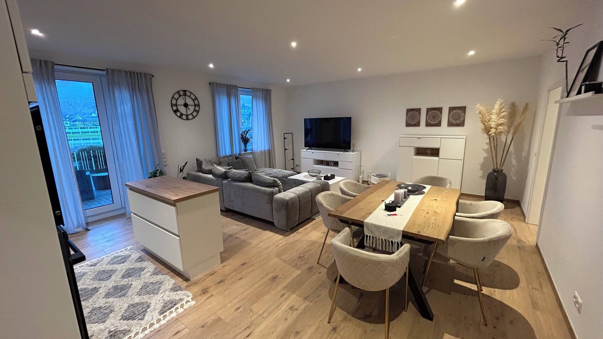 Kurrenberg Apartment | Schöne Aussicht vacation apartment - Modern apartment with Moselle and castle views