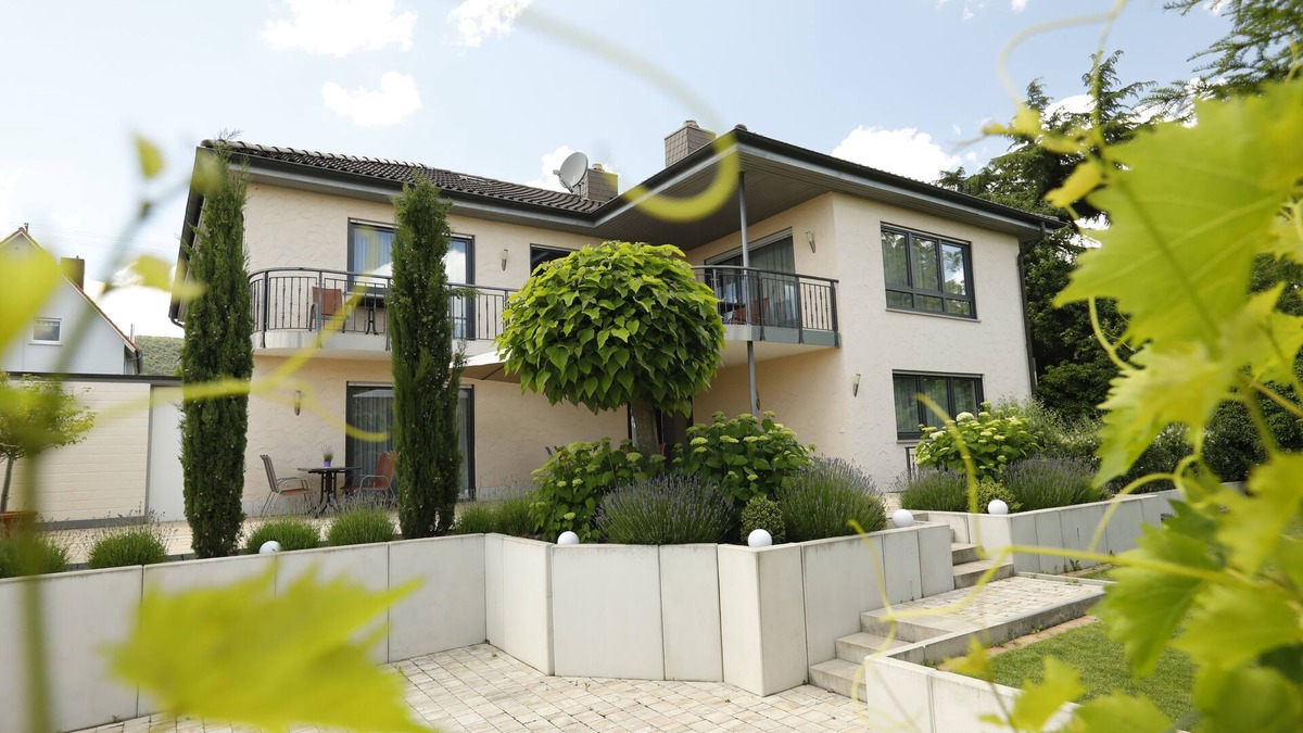 Maikammer Apartment | Schöne Ferienwohnung im Rebenmeer in Maikammer/pfalz. Perfekt für Weinliebhaber!