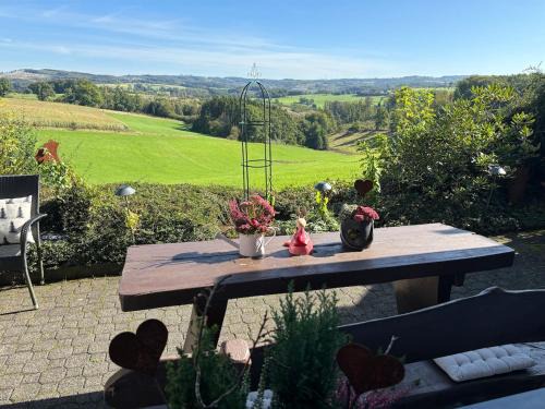 Kierspe Apartment | Schöne Ferienwohnung mit Ausblick in die Natur