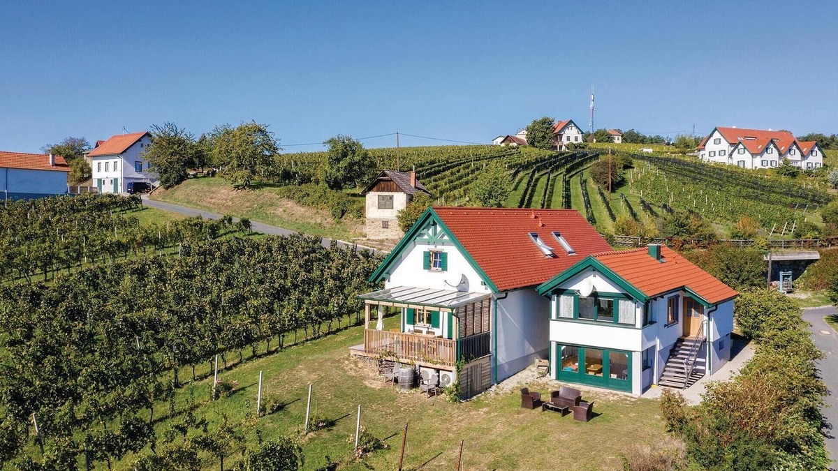 Eisenberg an der Pinka House | Schönes Ferienhaus Eisenberg