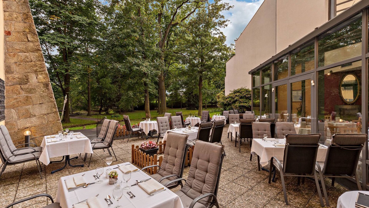 Bertsdorf Hotel | Schlosshotel Althörnitz