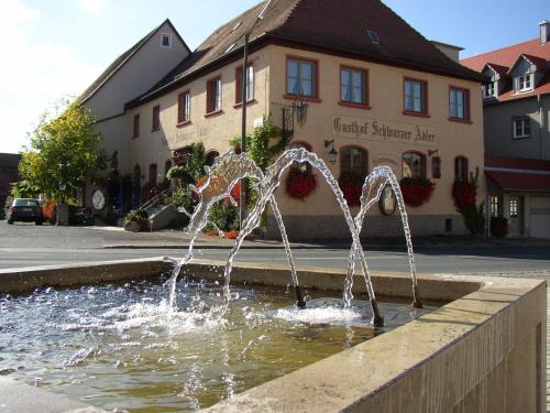 Ipsheim Apartment | Schwarzer Adler - Ferienwohnung Storchennest