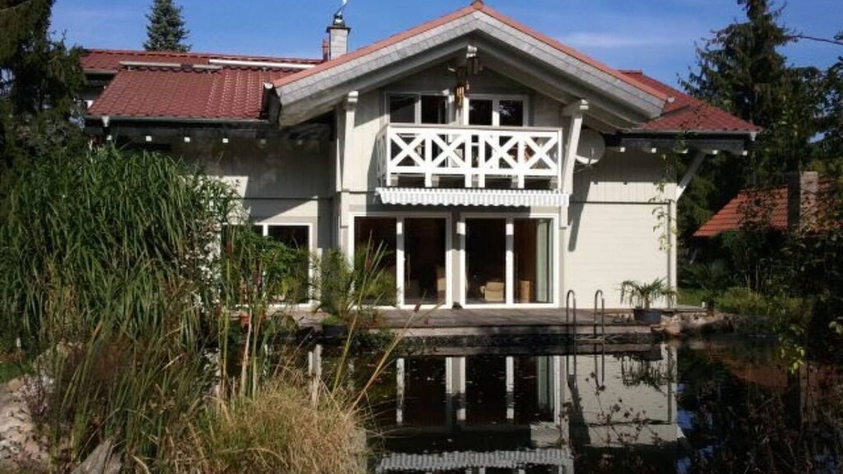 Falkensee Apartment | Schweizerhaus, FeWo Lucerne (upper floor)