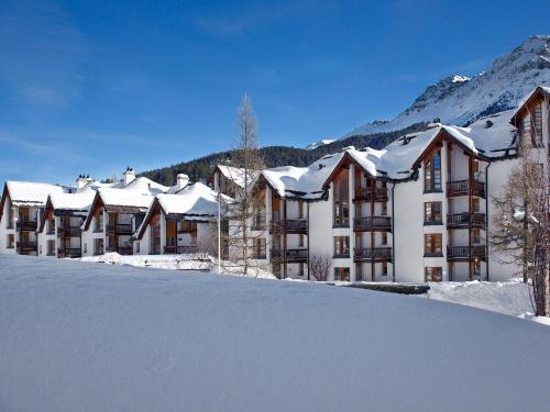 Lenzerheide Apartment | Schweizerhof Ferienwohnungen Lenzerheide 3