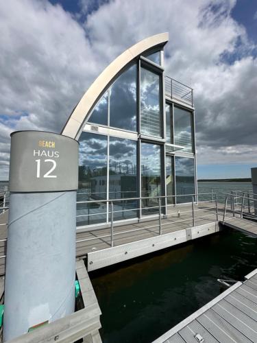 Geierswalde Villa | schwimmende Villa Haus Beach