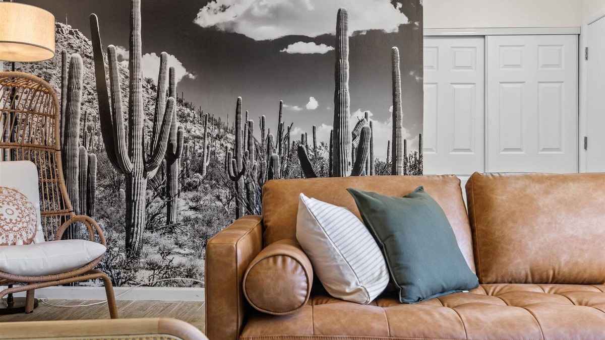 Entertainment District House | Scott Pad - Remodeled space, centrally located, large pool!