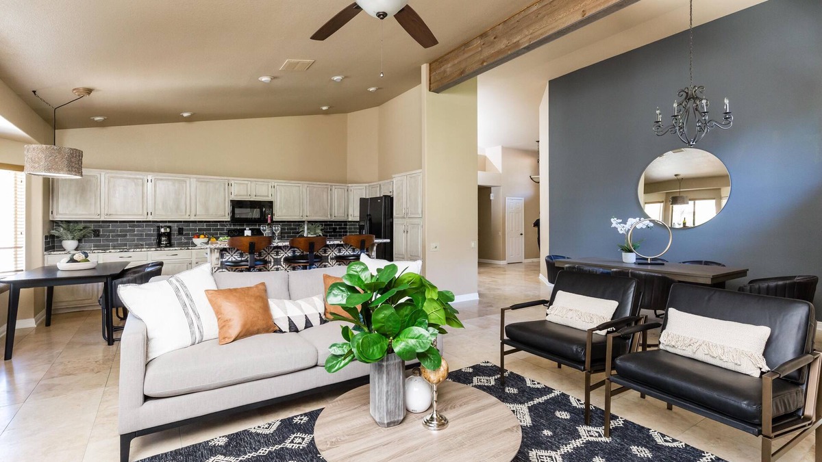 Paradise Park Vista Cottage | Scottsdale Oasis-saltwater Pool & Putting Green