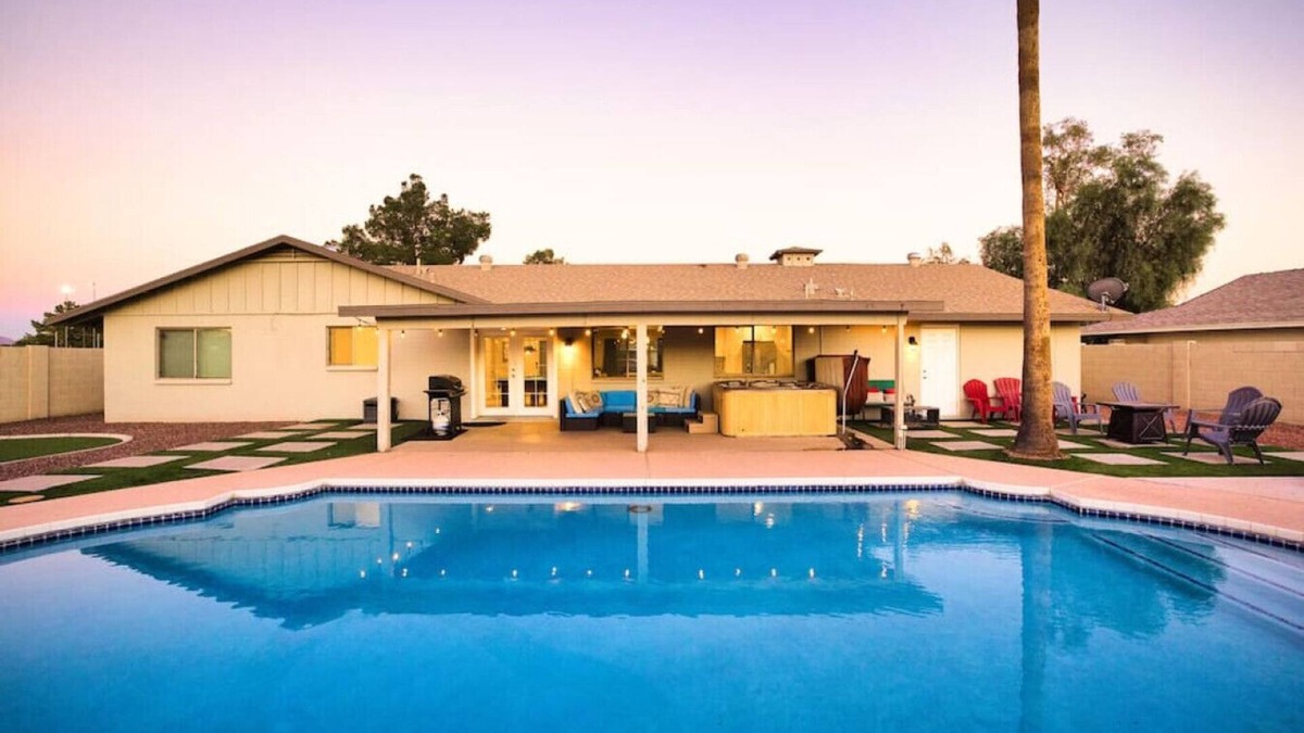 Village Grove House | Scottsdale Palms | Pool+Spa+Putting+Fire Pit+MORE!