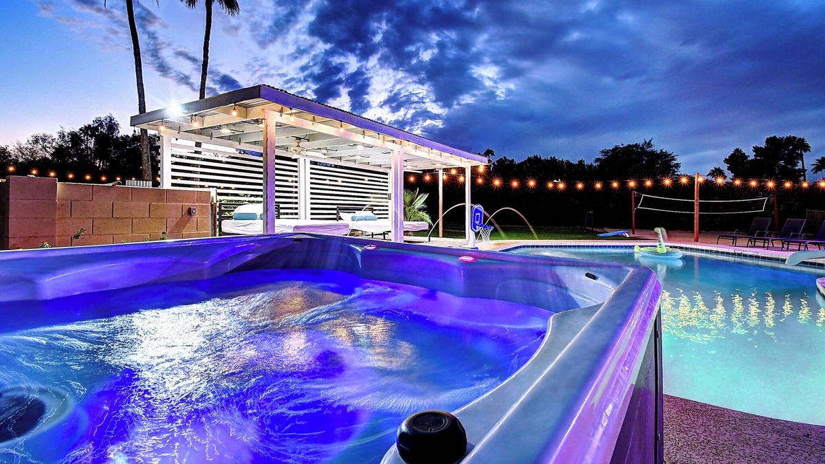 North Scottsdale House | ScottsdaleStays 8BR Multimillion Estate–Pool, Hot Tub, Sports Courts, Acre Yard