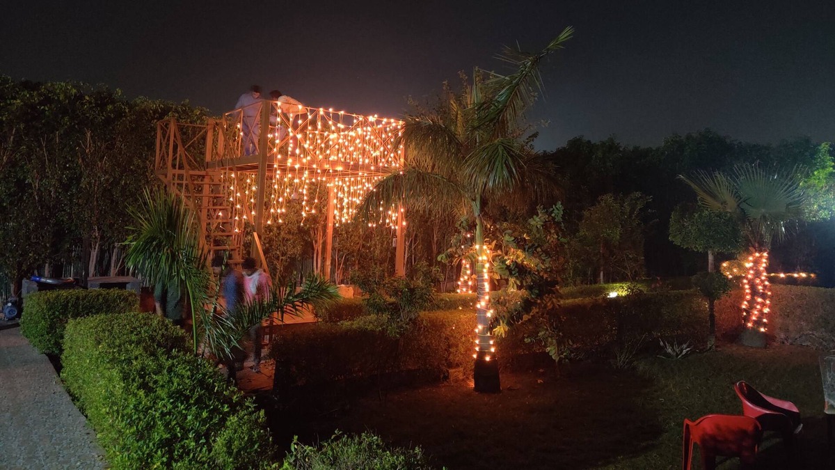 Noida Other | SD Royal Farm By GoBravo Hotels