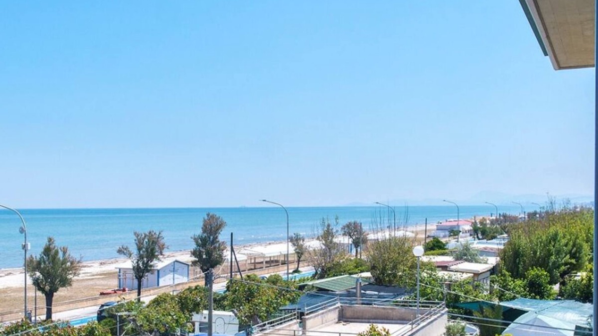 Senigallia Apartment | SE004 - Senigallia, one bedroom apartment on the sea with beach