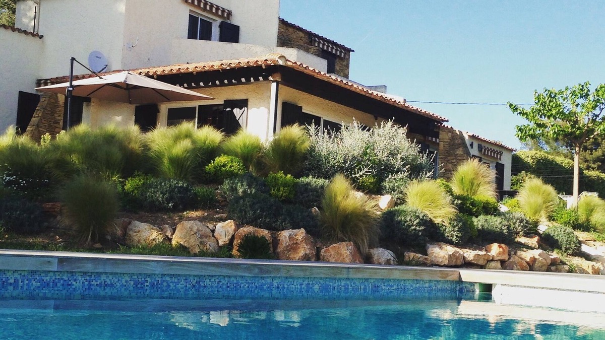 La Cadiere-d'Azur House | Sea and hills view, 7 bedrooms, heated swimming pool, Bandol St Cyr/Mer Sanary