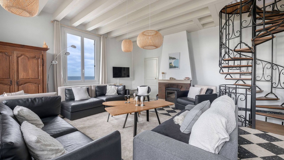 Saint-Michel-Chef-Chef Ski Chalet | Sea - beach facing family villa for 12