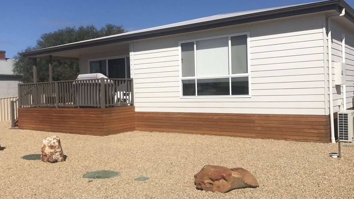 Clinton House | Sea Breeze - A Great Family Getaway