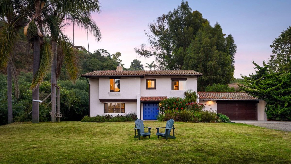 Campanil House | Sea Change - Hendry's Beach Hideaway