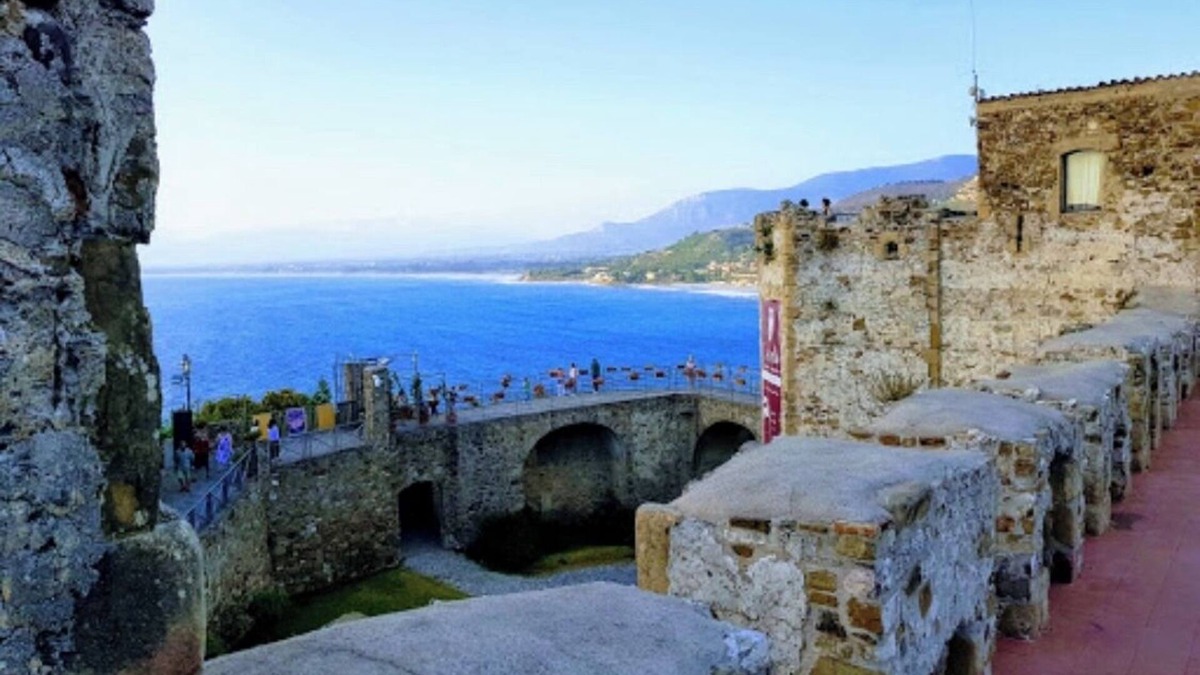 Agropoli Apartment | Sea, culture comfort and relaxation in the capital of Cilento