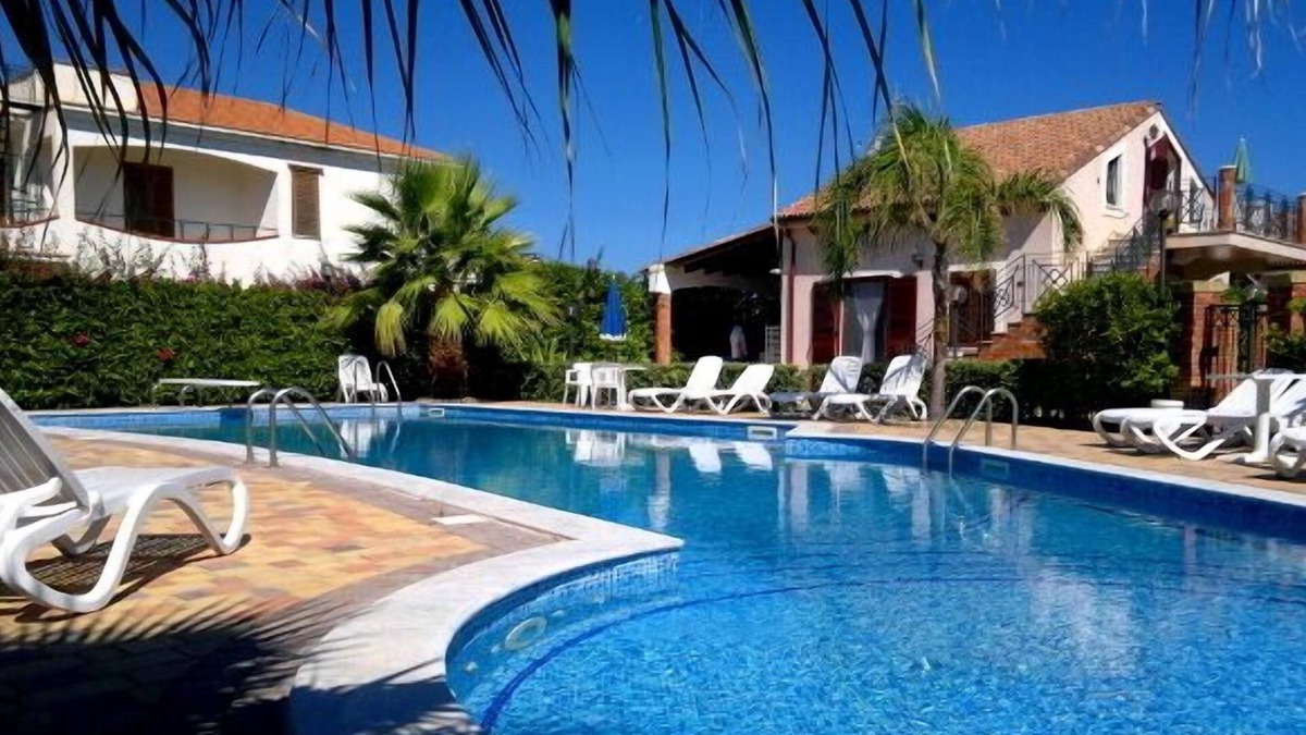 Piana Calzata Apartment | Sea front apartments with POOL, Terrace with SEA VIEW, WiFi, near Cefalu Palermo