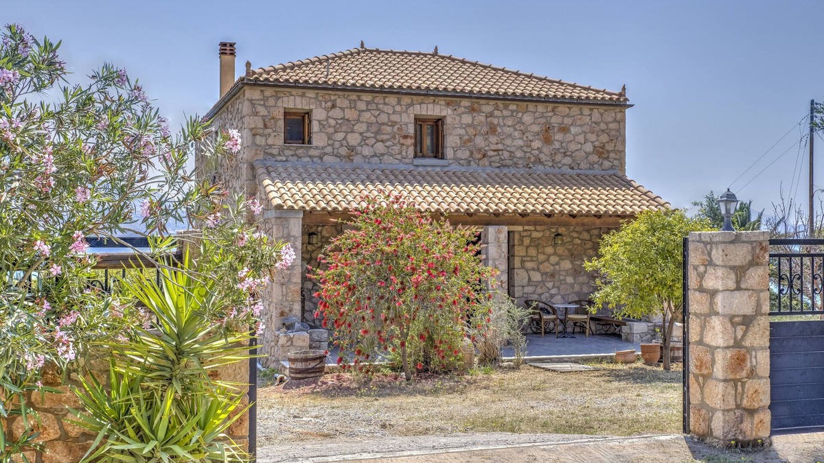 Plitra Villa | Sea Front Stone Villa near Monemvasia