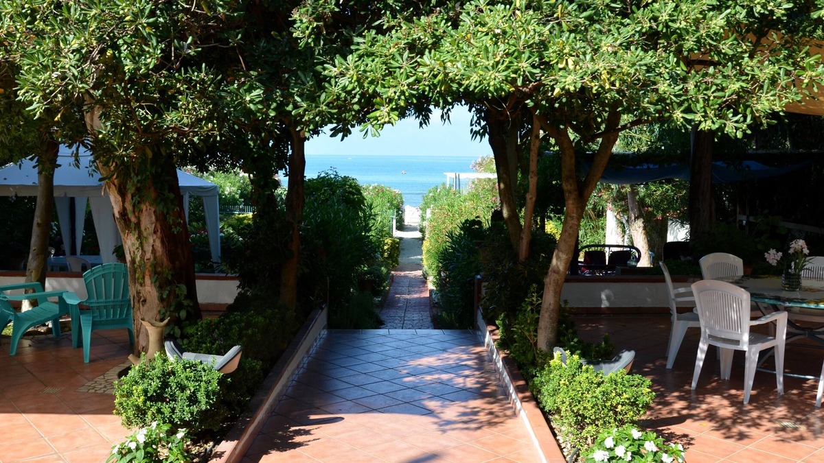 Mondragone Apartment | SEA FRONT VILLA - VILLA FERRERO DOMUS GAUDII 50 METERS FROM THE SEA