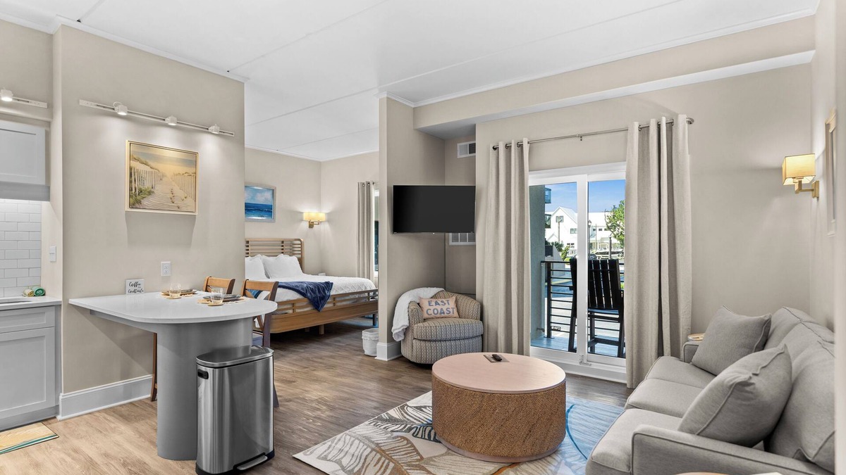 Morehead City Condo | Sea Gem - Getaway in the Heart of Morehead City!
