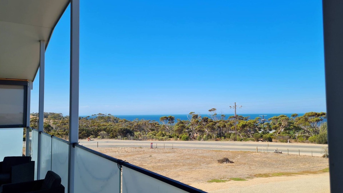 Muloowurtie Hotel | Sea Horizons, Pine Point