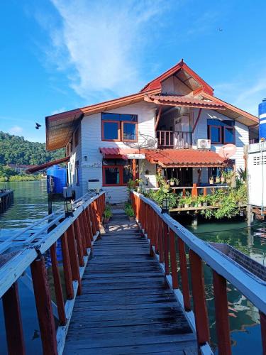 Bang Bao Bay House | Sea House Koh Chang