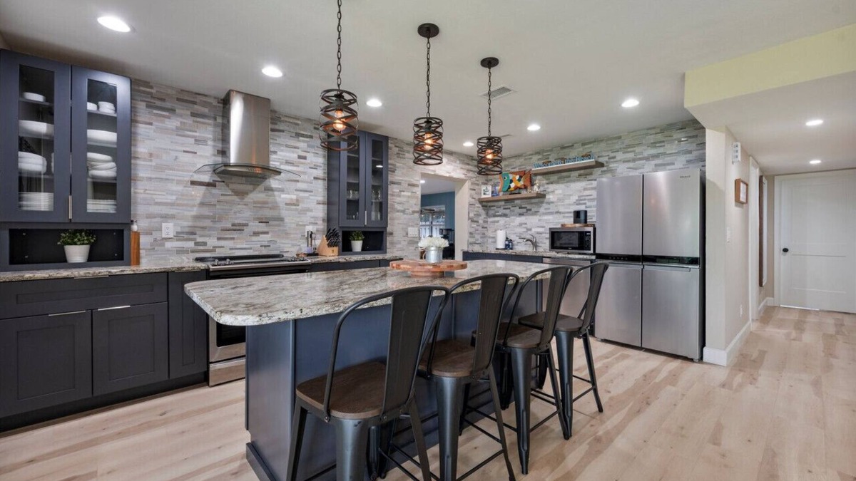 Cocoa Isles Apartment | Sea la Vie - Beach Town Charm