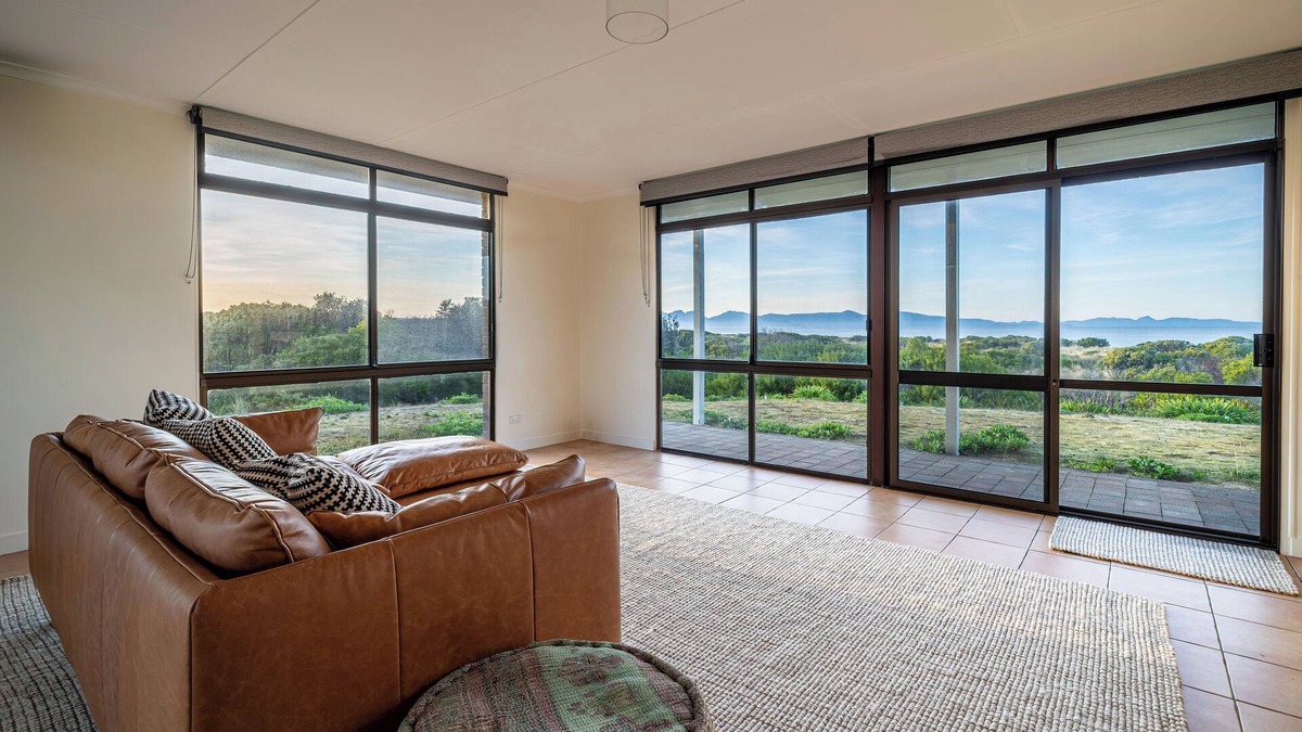 Dolphin Sands Apartment | Sea La Vie ~ Right on the Beach