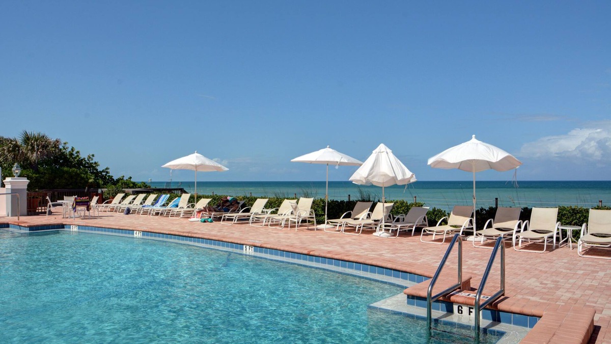 Wabasso Beach Condo | SEA OAKS VERO BEACH - GREAT RATES, BEACH, POOLS,TENNIS! FANTASTIC LOCATION!