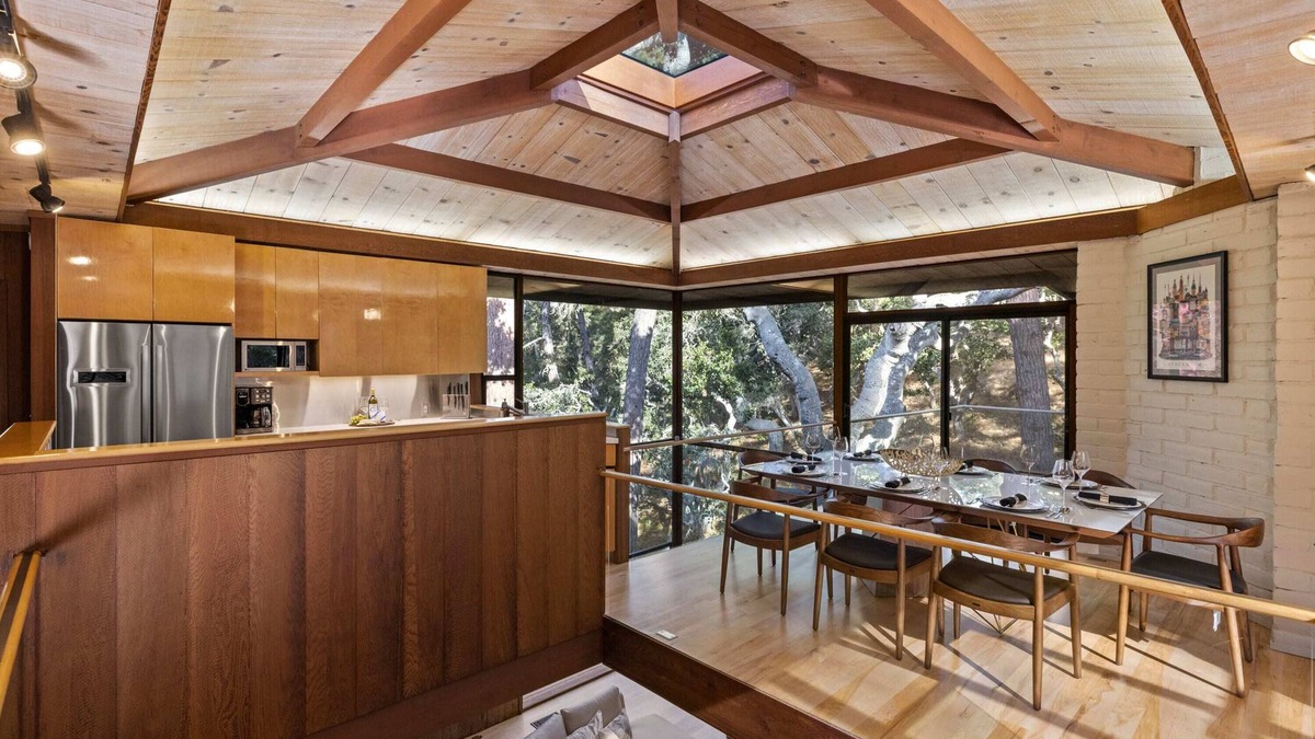 Rancho Rio Vista House | Sea of Tranquility: Iconic Glass House in Forest Glade 3BR2BA 30Night min