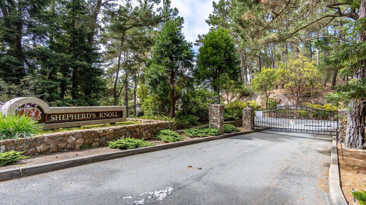 Monterey Condo | "SEA PINE" Penthouse just inside the Gates of Famous Pebble Beach
